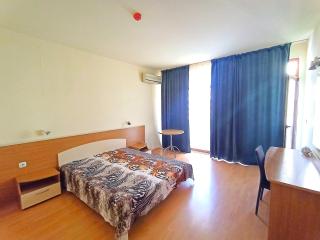 Central Avenue apartments - 3