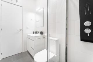 "Estudio Las Damas de Madrid" - 4