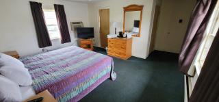 Town & Country Inn - Seekonk - 2