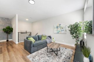 2 Bed & 3 Bath Chicago Condo - Chicago - 1