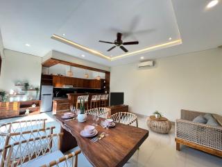Tropical escape villa minutes to Finns - Canggu - 1