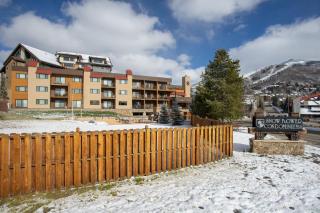 Snow Flower 204 -REDUCED RATES- Pool, Hot Tub, Balcony with Views, Steps to Gondolas, Restaurants - 5