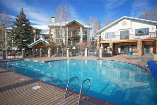 Heated Pool, Private Washer & Dryer, Ski In, Ski Out, Just Remodeled - 0