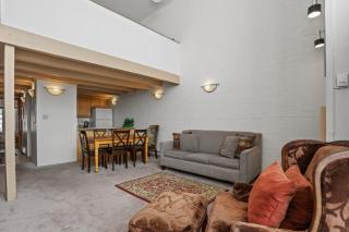 2 Outdoor Hot Tubs, Great Views, Two Bedrooms Plus Loft - 9