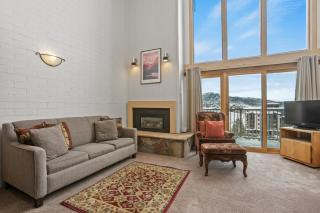 2 Outdoor Hot Tubs, Great Views, Two Bedrooms Plus Loft - 7