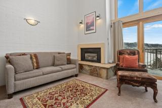 2 Outdoor Hot Tubs, Great Views, Two Bedrooms Plus Loft - 5