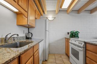 2 Outdoor Hot Tubs, Great Views, Two Bedrooms Plus Loft - 1