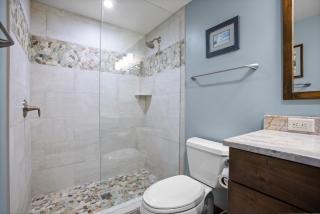 Pool, Hot Tub, Wood Burning Fireplace, Freshly Remodeled Summer 2022 - 2