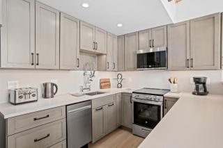 Heated Pool and Hot Tub, Ski In, Ski Out, Top Level Unit, -Remodeled Fall 2022- - 7