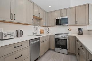 Heated Pool and Hot Tub, Ski In, Ski Out, Top Level Unit, -Remodeled Fall 2022- - 6