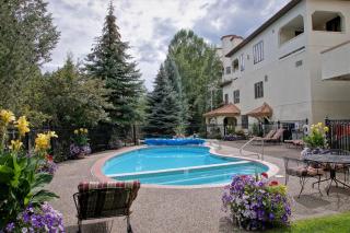 Pool, Hot Tub, Balcony over Burgess Creek, Walk to Gondola Square - 0