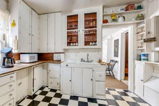 Antique Lake Front Getaway- The Lake House - Ripon - 2