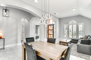 2 Living Areas, Fireplace! Gem 11 Mi to Fort Worth - 6