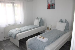 Ruhiges & schickes 4 Zi-Apartment - 1