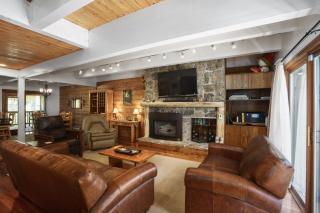 Private Indoor Hot Tub! Pool - Walking Distance to Mountain Village - 5