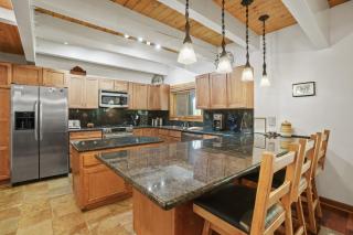 Private Indoor Hot Tub! Pool - Walking Distance to Mountain Village - 1