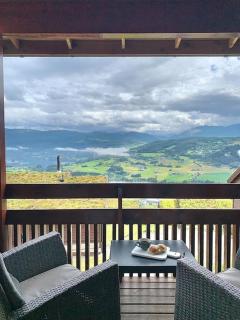 Spacious cabin with a fabulous view and a sauna - Skulestadmo - 6