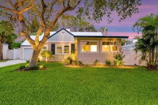 Poolside Oasis - Just Steps to The Sand! - Monthly Beach Rental - Clearwater Beach - 9