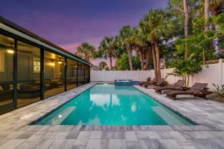 Poolside Oasis - Just Steps to The Sand! - Monthly Beach Rental - Clearwater Beach - 1