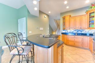 Bayway Luxury Waterfront Townhome & Pool - Clearwater Beach - 4