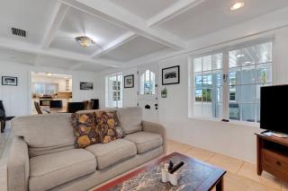Casa Del Mar - Beach Pool Home Experience! - 1
