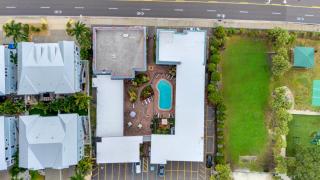 Sunset Corner - Beach View & Heated Pool! - 9