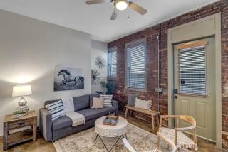 Hidden-Gem 2B Towhhouse in Springfield Close to DT and Stadium! - Jacksonville - 2