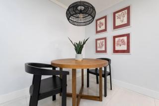 Be A Nomad - Green Sea 1blk to beach - Bottom - 1