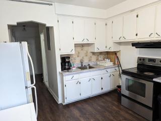 Harmony room near Metro Monk station with Self Check-in - Montreal - 3