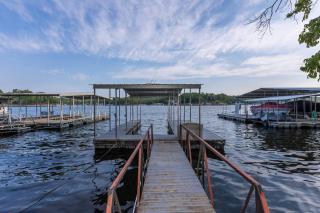 Funky Little Lakehouse - private dock and sunset view - Sunrise Beach - 8