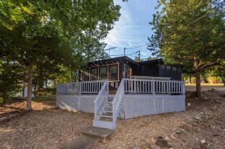 Funky Little Lakehouse - private dock and sunset view - Sunrise Beach - 6