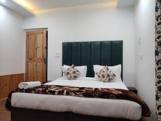 Pursukoon Villa Gulmarg - Srinagar - 6