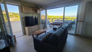 Appartement climatisé T3 vue mer de 63 M2 - 2 chambres et belle terrasse de 23 M2 - Cavalaire-sur-Mer - 3