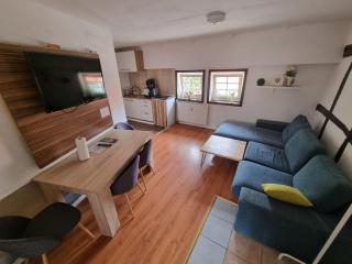 Schöne Wohnung im Zentrum von Ahnatal - Weimar - 0