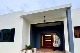 Beach, Falls,Pitons, Mud Bath- Villa La Soufriere - - 3
