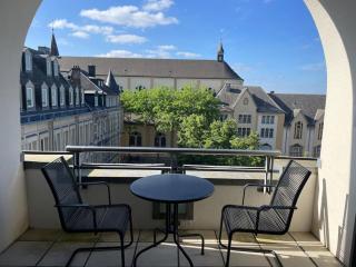 160m2 Penthouse in the City Centre with a balcony and the city view - 6
