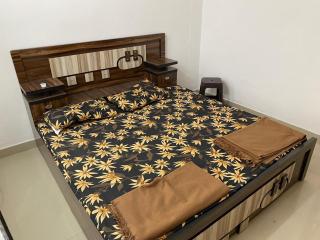 SRIRAM HOMESTAY 01 KM to SRI RAM MANDIR - 5