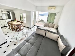 First Line Beachfront Apartment Sea View Terrace free wifi - 3