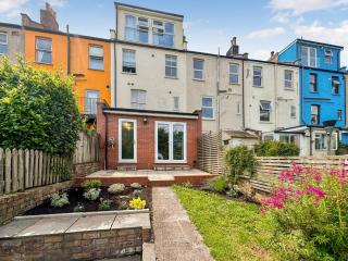 Treetops Apartment - Bristol - 1