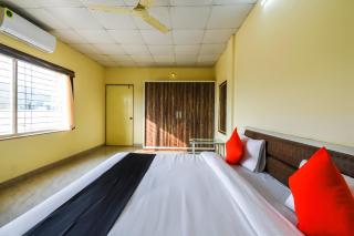 Collection O Dwarka Lodge - Talegaon Dābhāde - 0
