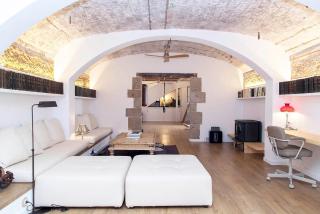 A historic XVI century beach home near Barcelona - 6
