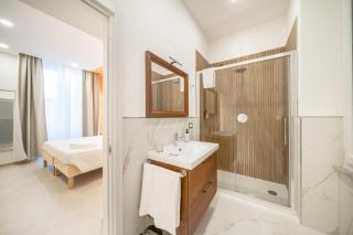6th Land - Rent Rooms Affittacamere - La Spezia - 5