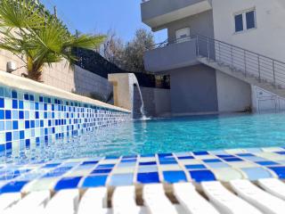 Villa Holiday Apartments - Bar - 7