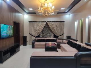 3BHK Ground Floor Near Emporium Mall & Expo Center - Lahore - 6