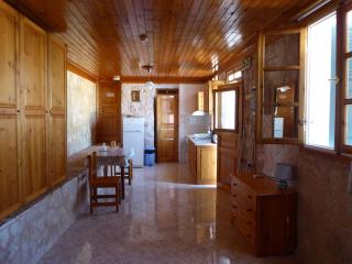Nikitas Studio - Halki - 7