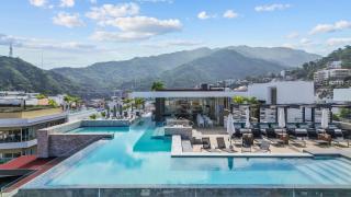 1BR with Balcony, Bar and Gym, Stylish Loft 268 - 3