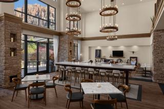 Hampton Inn & Suites Springdale/Zion National Park - 2