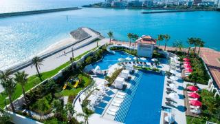 DoubleTree by Hilton Okinawa Chatan Resort - 2