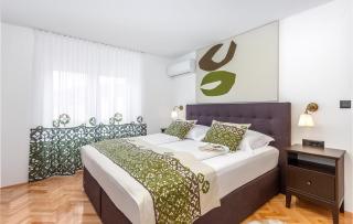 Beautiful home in Chernik - Cernik - 5