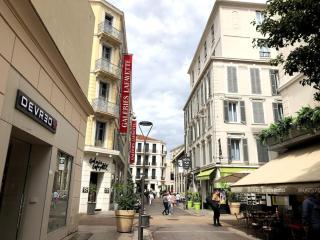 Nouveau grand 2 pièces secteur Palais Croisette rue Hoche - Cannes - 3